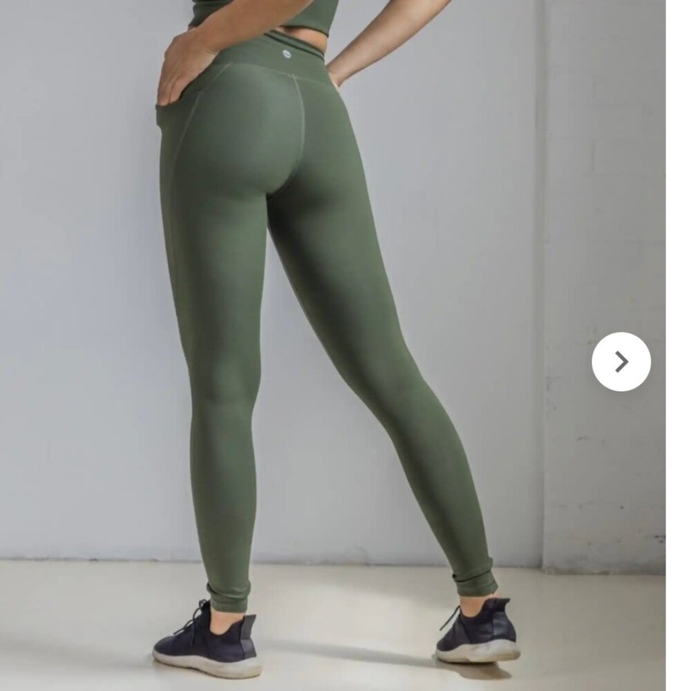 Ribbed Shakti Pants - Evergreen | Senita Athletics | Medium